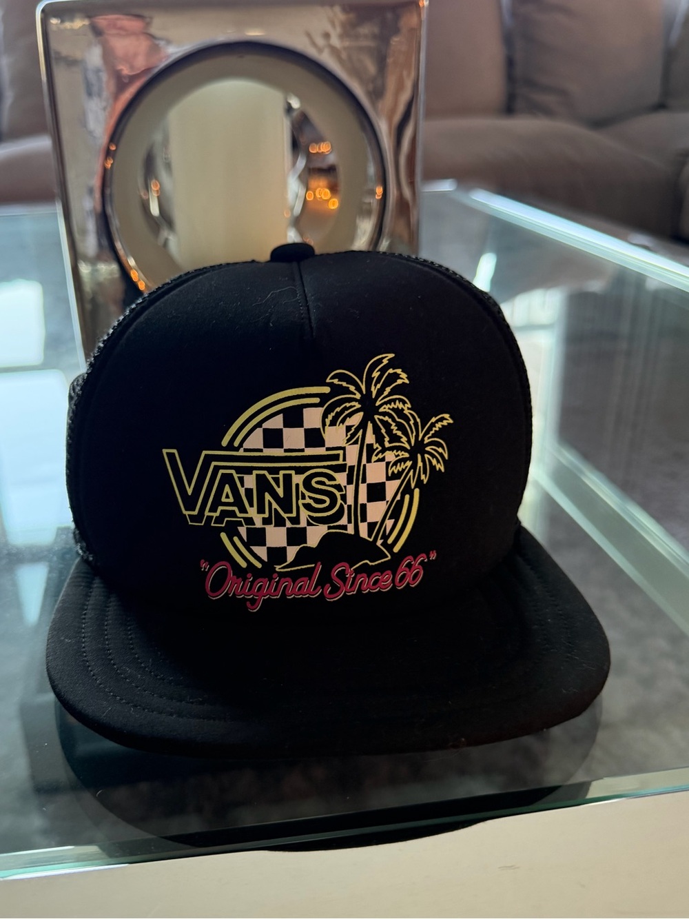 Vans Youth Dual Palm Evo Logo
Trucker Hat.